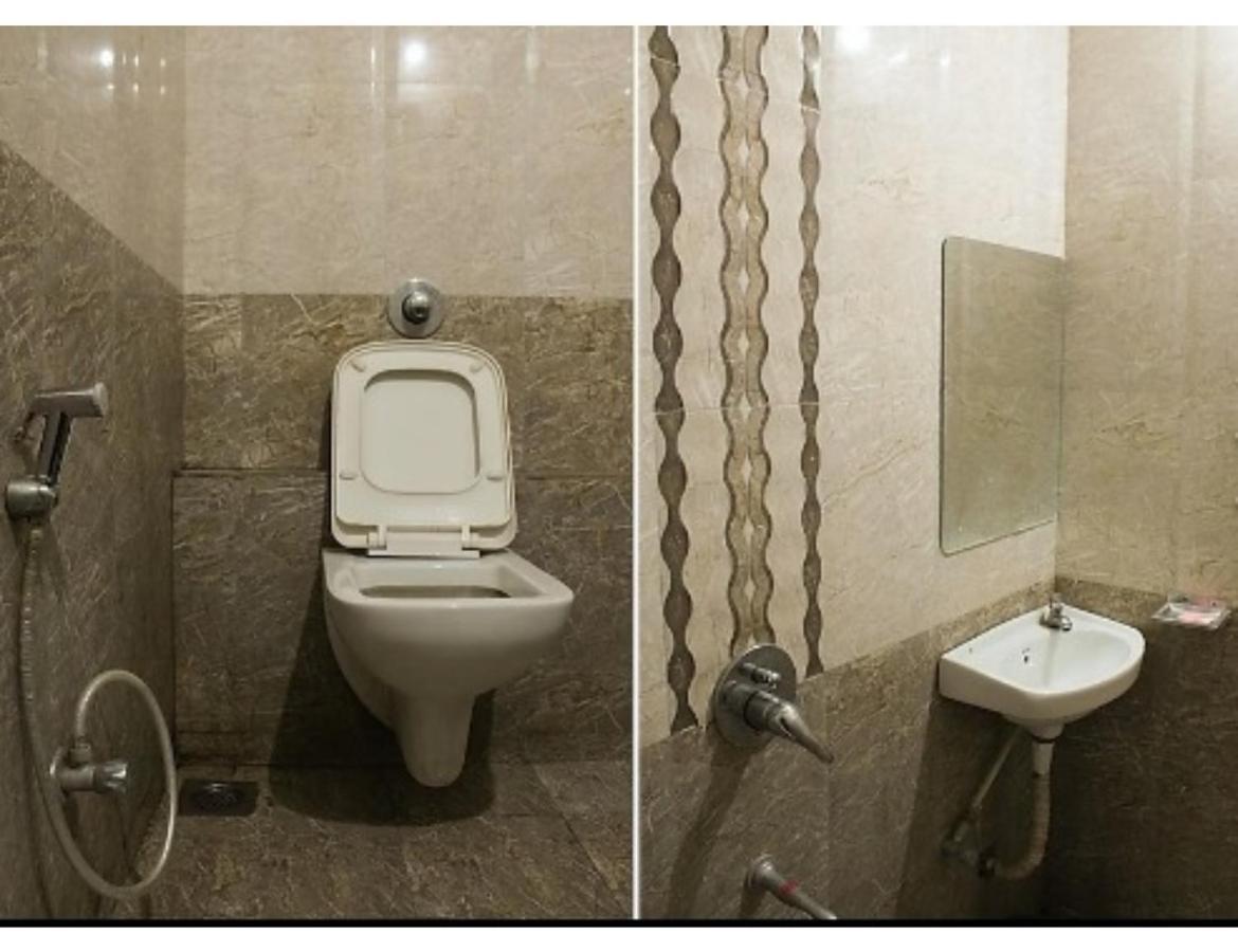 Hotel Adarsh, Ujjain Extérieur photo