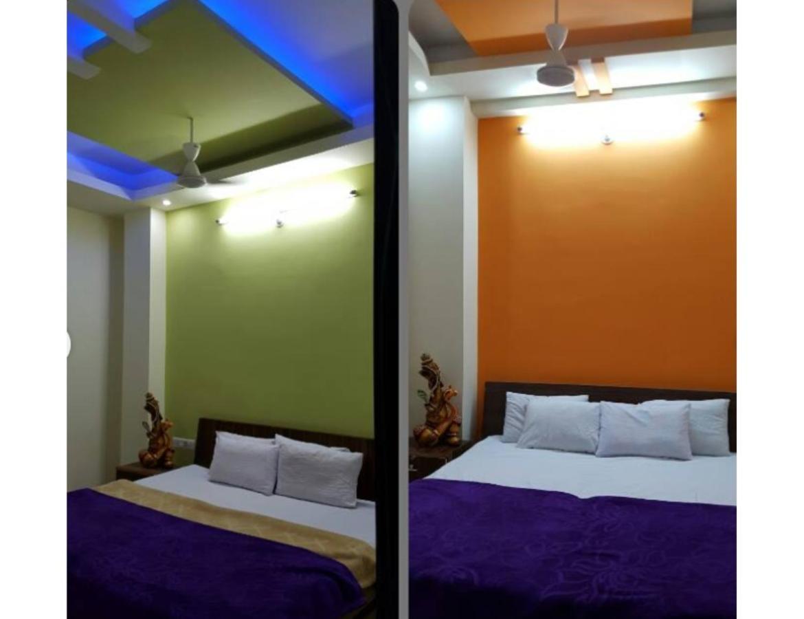 Hotel Adarsh, Ujjain Extérieur photo